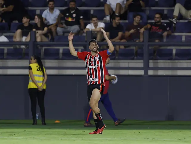 Calleri celebra virada do São Paulo: ''Viramos um jogo que normalmente não virava'' Calleri celebra virada do São Paulo: ''Viramos um jogo que normalmente não virava''