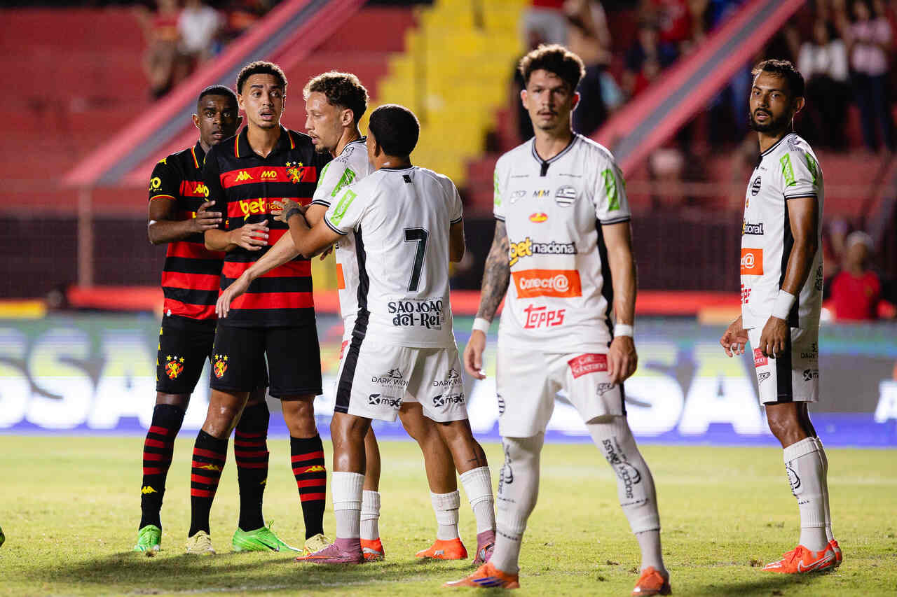 Imagem da noticia Na Ilha do Retiro, Athletic surpreende Sport e vai à quinta fase da Copa do Brasil