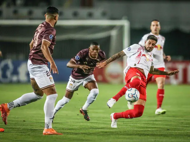 Com reservas, Bragantino perde para o Carabobo, na Venezuela Com reservas, Bragantino perde para o Carabobo, na Venezuela