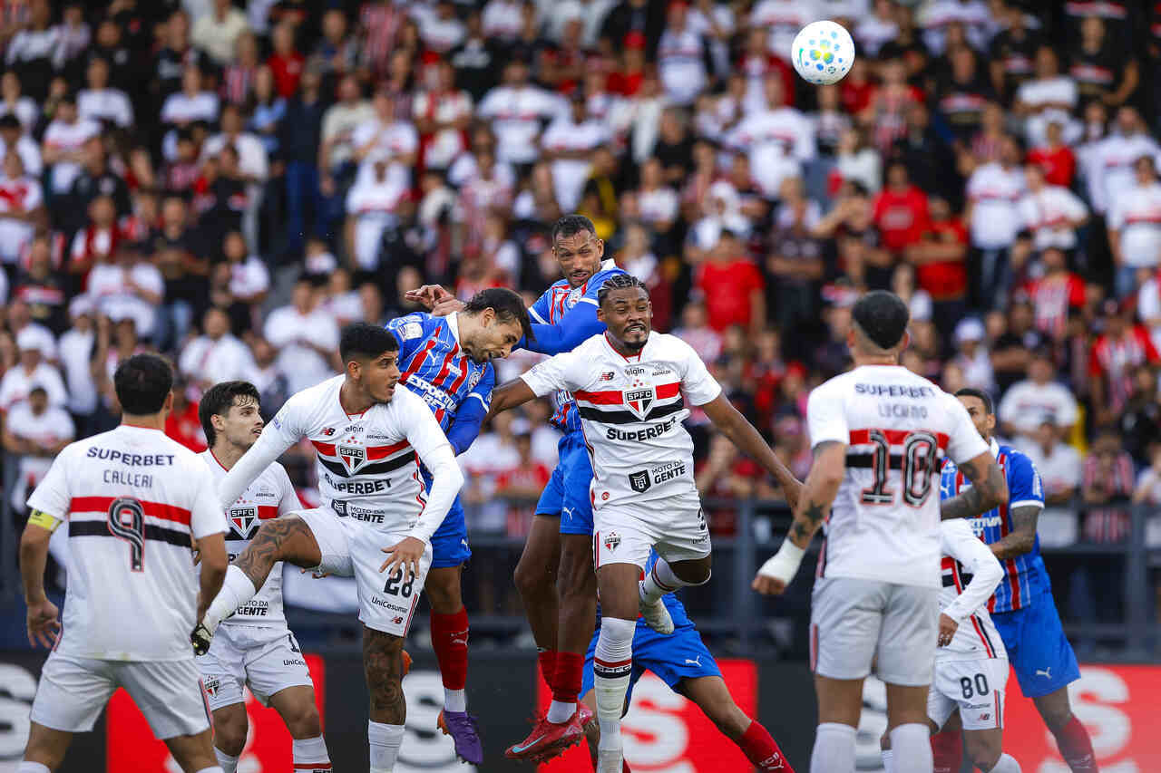 Imagem da noticia São Paulo é castigado no fim e cede empate ao Bahia