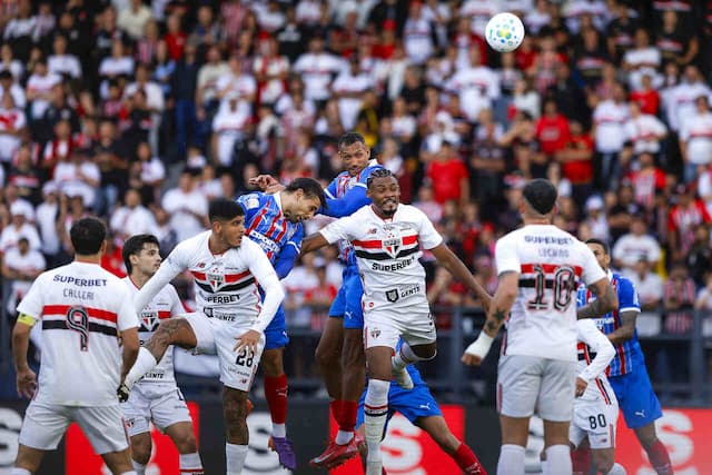 São Paulo é castigado no fim e cede empate ao Bahia São Paulo é castigado no fim e cede empate ao Bahia