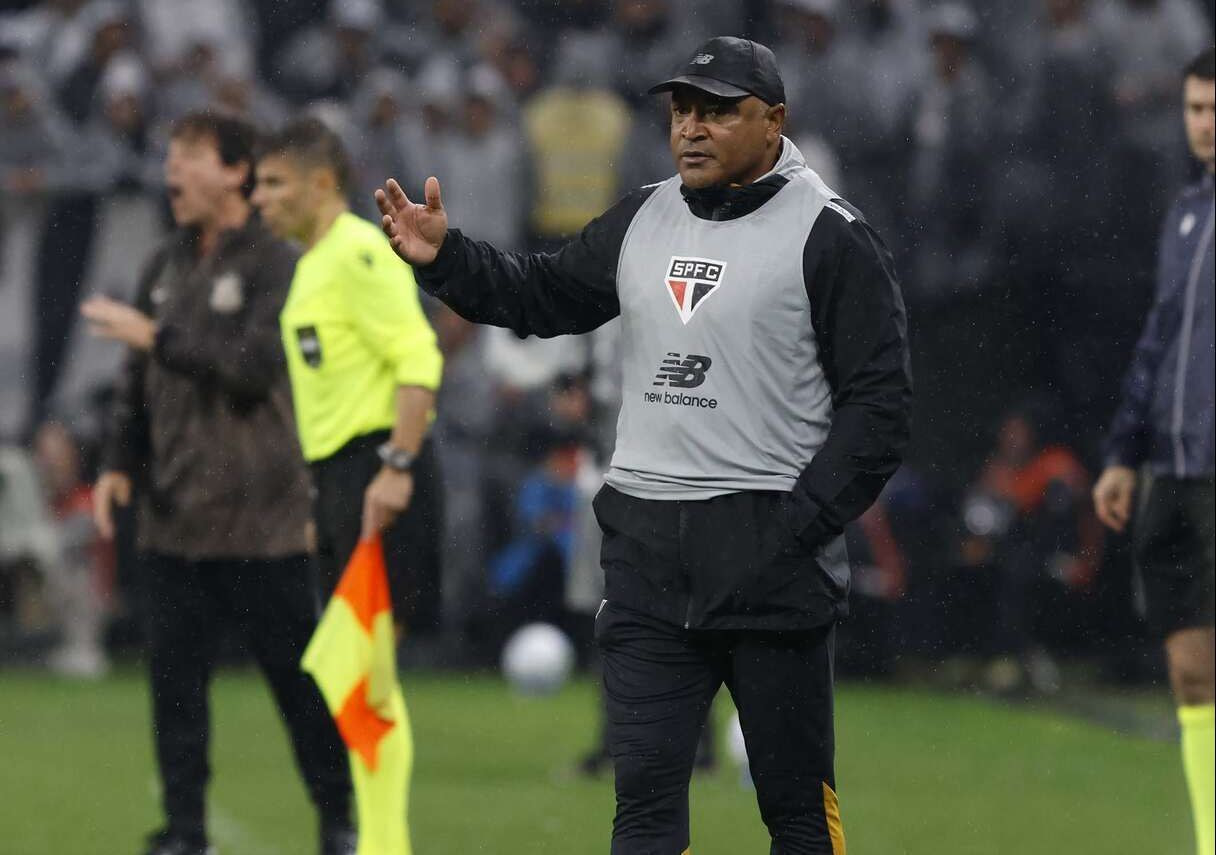 Imagem da noticia Roger aguarda avaliação e quer titulares do São Paulo na Copa do Brasil