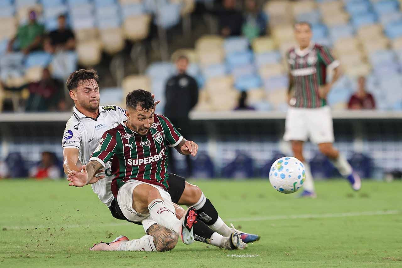 Imagem da noticia Lucho Acosta marca pela primeira vez após lesão e recupera confiança