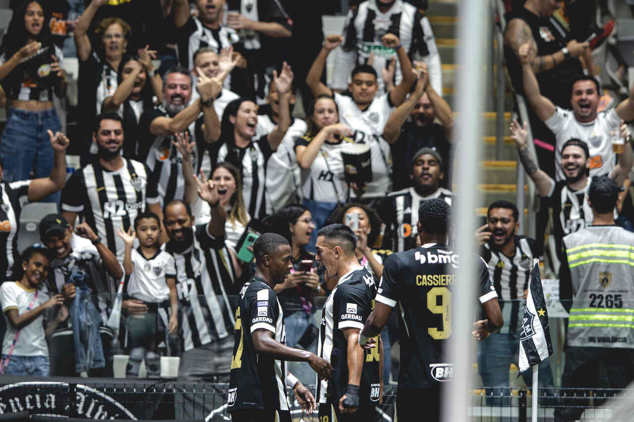 Imagem da noticia Cissé se redime, e Atlético vence o Mirassol