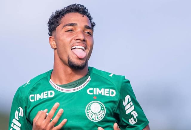 Palmeiras recebe proposta milionária do Grupo City por promessa da base Palmeiras recebe proposta milionária do Grupo City por promessa da base