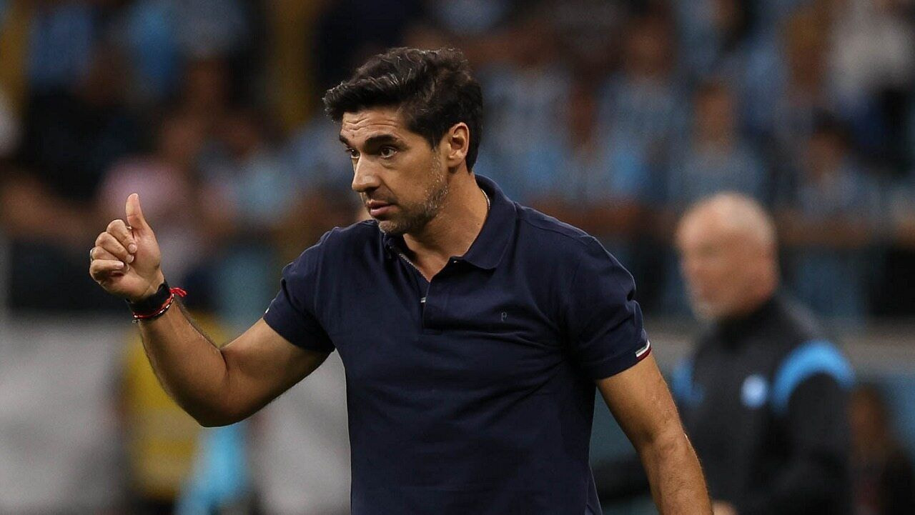 Imagem da noticia Após terminar ano sem títulos pela primeira vez, Abel descarta fim de ciclo no Palmeiras