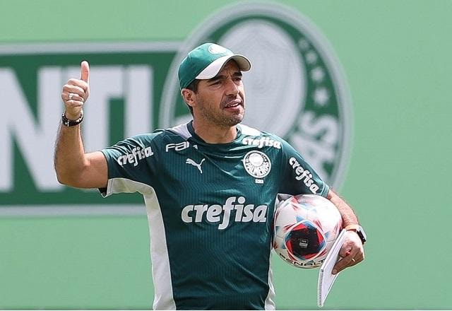 Imagem da noticia Abel cita rivais para explicar nível do Brasileirão: "coisa de louco"