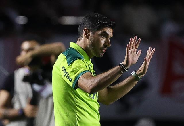 Imagem da noticia Vice do Palmeiras e Abel detonam VAR da final: "Estava a comer pipoca"