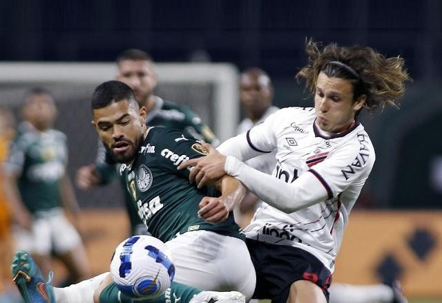 Imagem da noticia Abel detona arbitragem após eliminação do Palmeiras: "Sentimento de revolta"