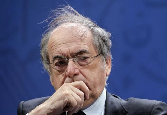 Imagem da noticia Acusado de assédio, presidente da federação francesa é afastado do cargo