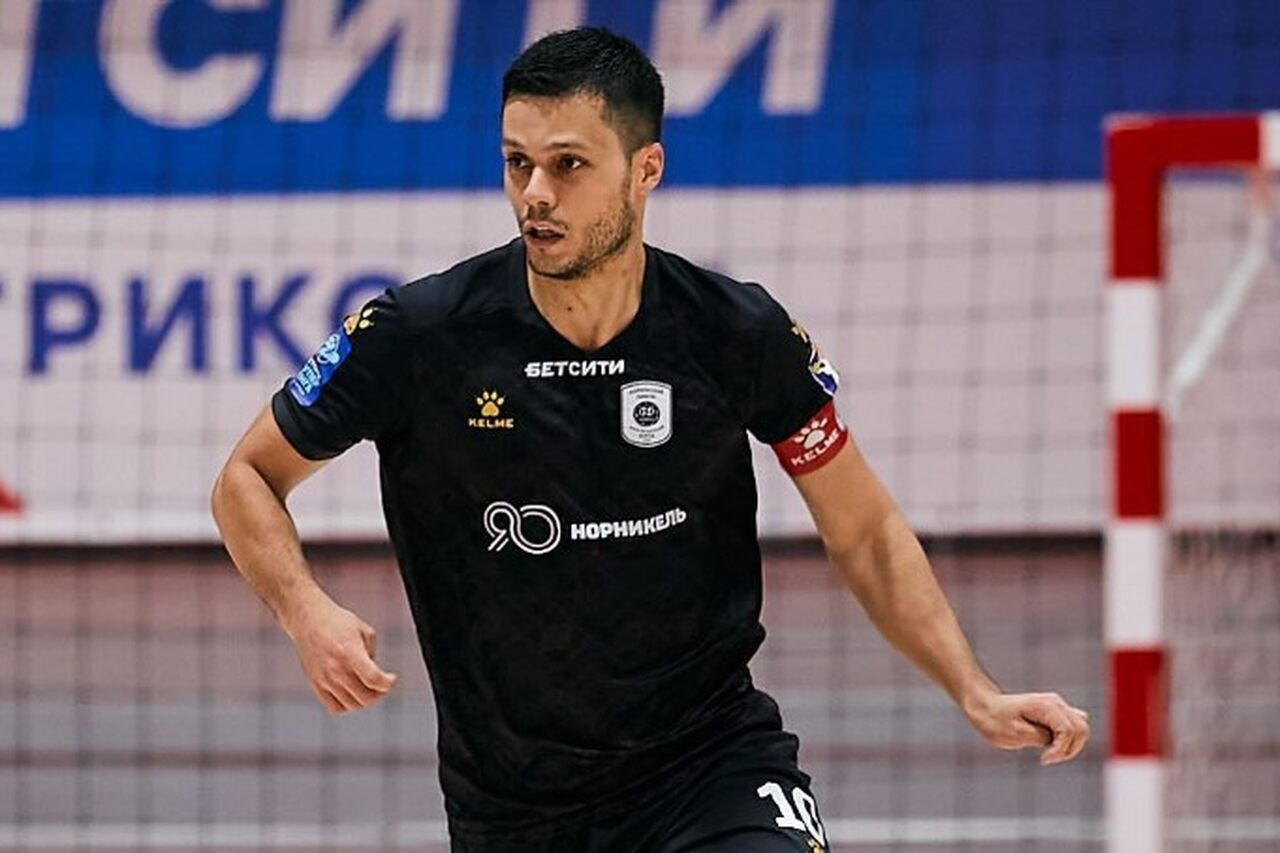 Imagem da noticia Ex-jogador de futsal do Corinthians morre em aeroporto na Rússia