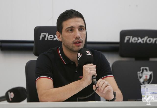 Imagem da noticia Após queda do Grêmio na Sula, Mano reconhece: ‘Talvez tenha sido otimista lá atrás’