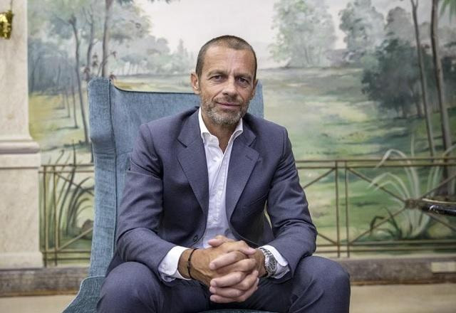Imagem da noticia Presidente da Uefa detalha resgate de brasileiros da Ucrânia: "Pessoas em pânico"
