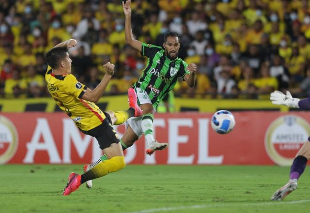 Imagem da noticia América-MG passa nos pênaltis pelo Barcelona-EQU e está na fase de grupos da Libertadores