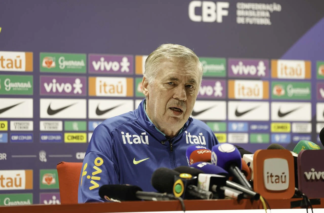 Imagem da noticia Ancelotti admite chance de seguir no Brasil após a Copa e brinca: "Pode ser mais caro''