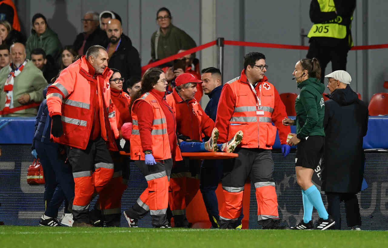 Imagem da noticia Jogadora sofre traumatismo craniano em jogo da Champions e está internada