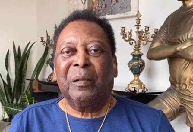 Imagem da noticia Pelé recebe homenagens em aniversário: "Mais 82 anos está bom"