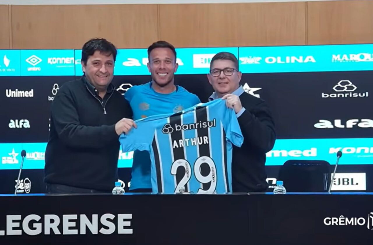 Imagem da noticia Arthur é apresentado no Grêmio: "Quero levar esse escudo ao mais alto patamar"