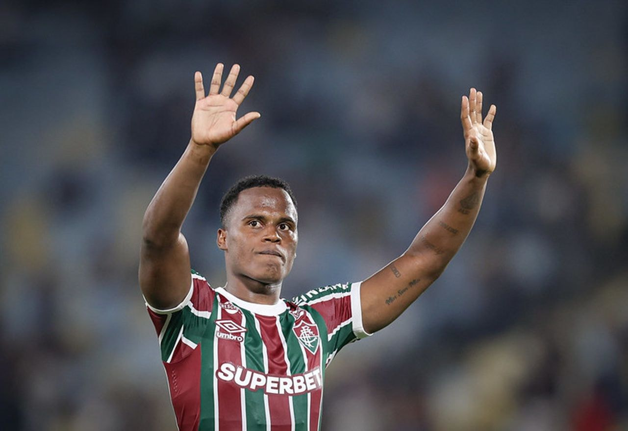 Imagem da noticia Arias se despede da torcida do Fluminense: “Não é um adeus, é um até logo”