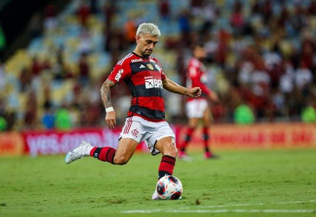 Imagem da noticia Lesionado, Arrascaeta desfalca Flamengo nas finais do Carioca e na Libertadores