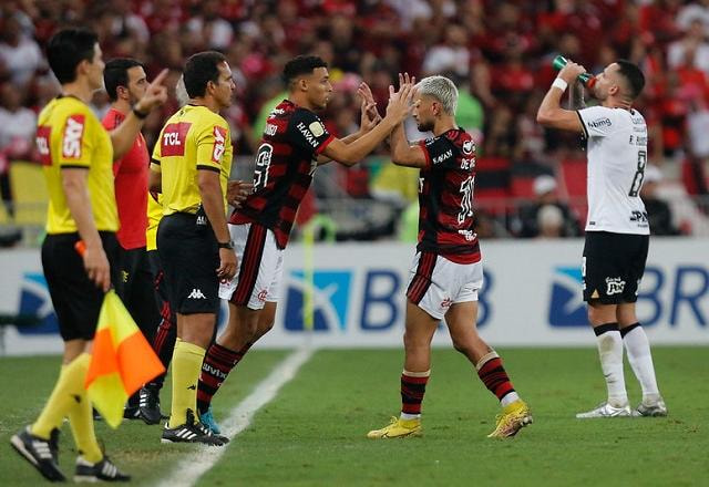 Imagem da noticia Com foco na Libertadores, Arrascaeta desfalcará Flamengo por dois jogos