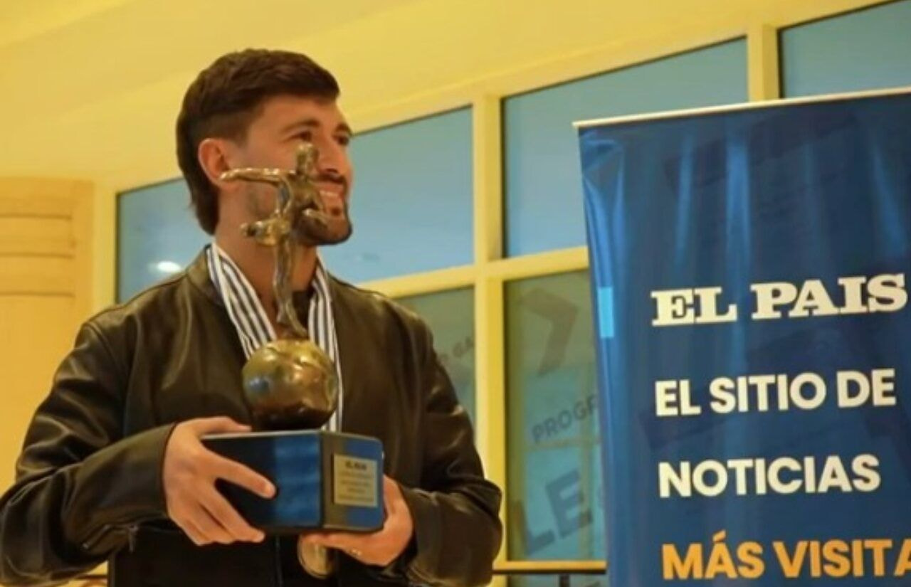 Imagem da noticia Arrascaeta recebe prêmio de Rei da América em cerimônia no Uruguai