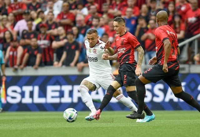 Imagem da noticia Athletico-PR x Flamengo: onde assistir, escalações e desfalques