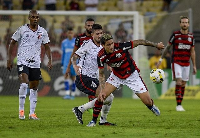 Imagem da noticia Athletico-PR x Flamengo: onde assistir, escalações e desfalques