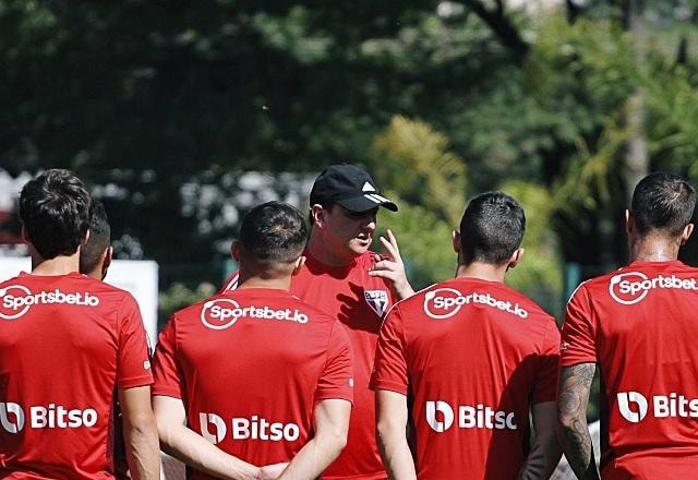 Imagem da noticia Atlético-GO x São Paulo: onde assistir, escalações e desfalques