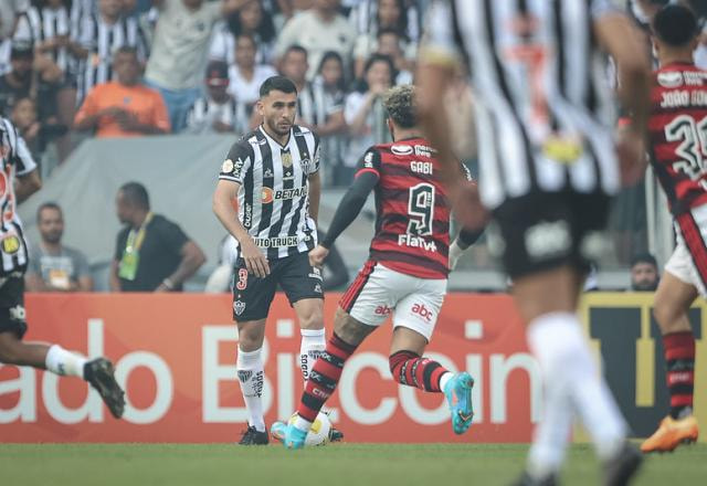 Imagem da noticia Atlético-MG x Flamengo: veja onde assistir, escalações e desfalques