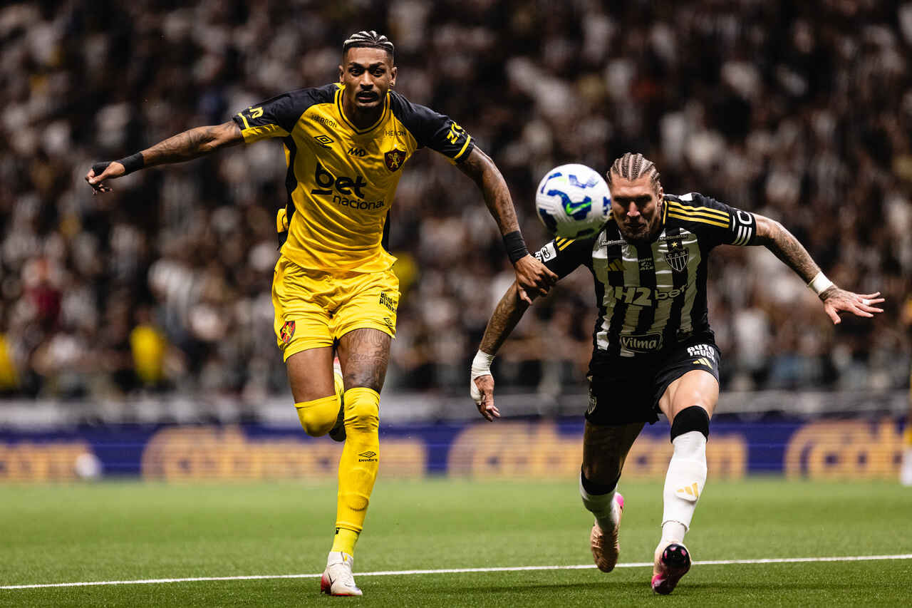 Imagem da noticia Lyanco, do Atlético, rompe tendão de Aquiles e passará por cirurgia