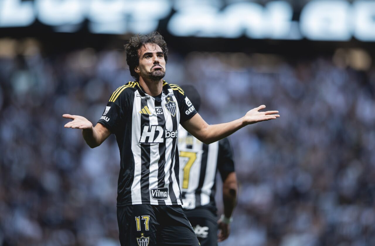 Imagem da noticia Igor Gomes, do Atlético, revela frustração com resultado: "Sentimento muito amargo"