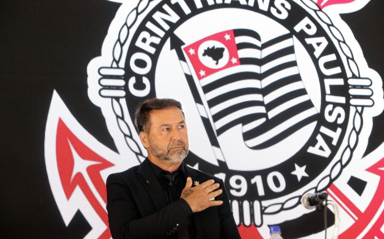 Imagem da noticia Augusto Melo reconhece derrota política no Corinthians: "Saio de cabeça erguida"