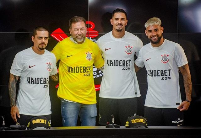 Imagem da noticia Presidente do Corinthians explica desistência por Gabigol: "Tem limite"