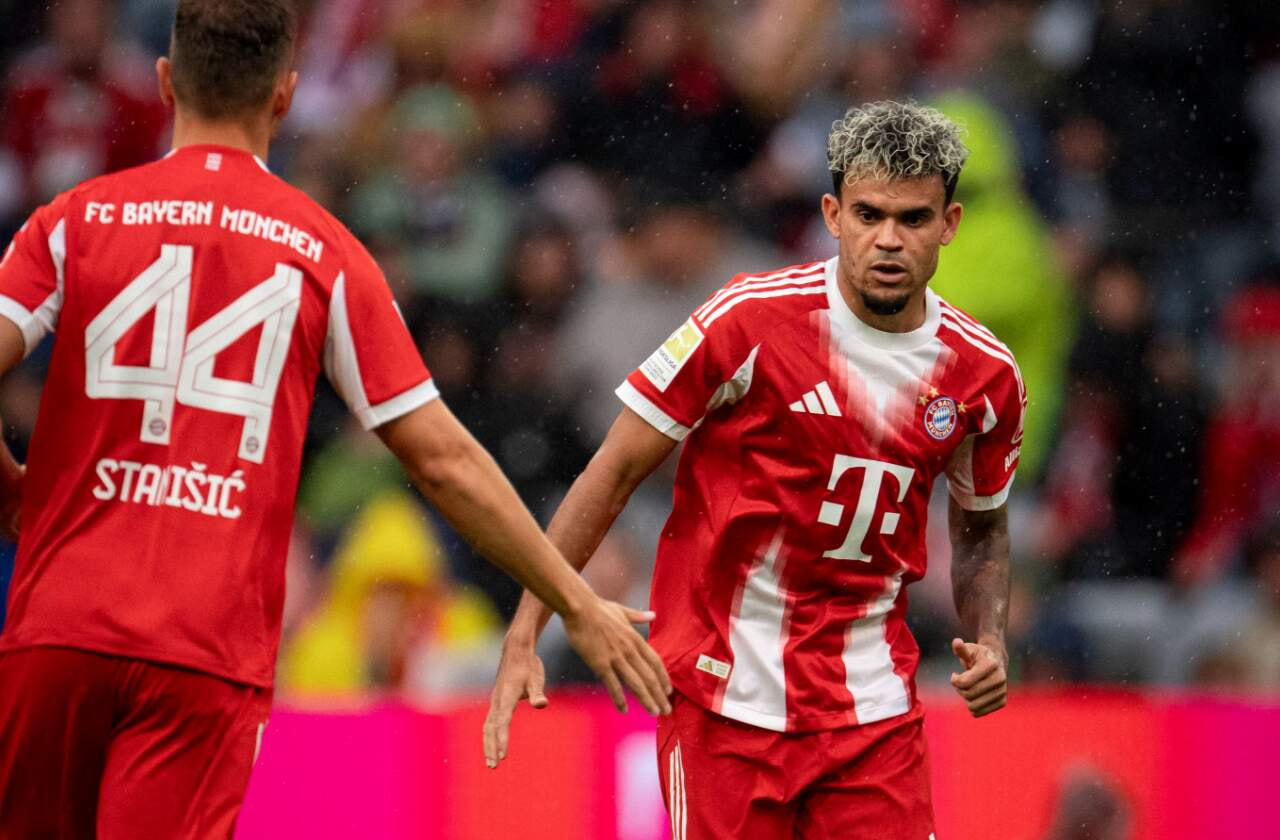 Imagem da noticia Bayern de Munique vence Lyon na estreia de Luis Díaz