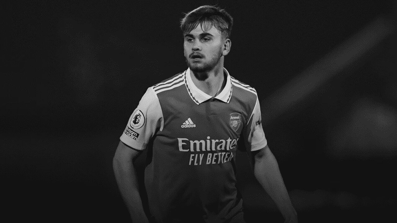 Imagem da noticia Morre ex-jogador do Arsenal após grave acidente em jogo