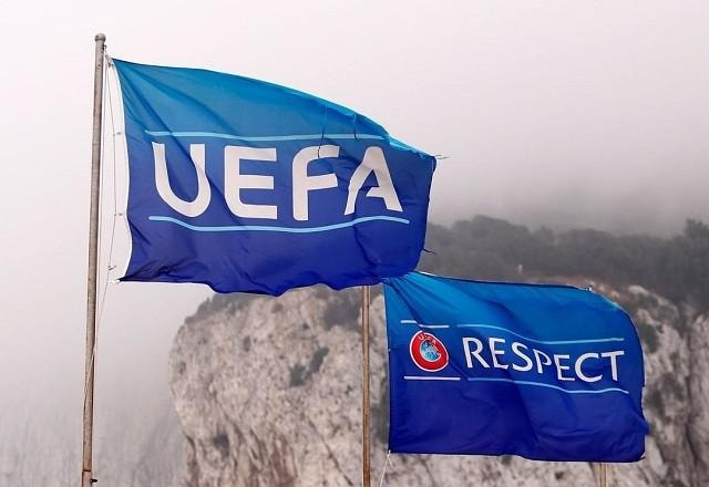 Imagem da noticia Uefa pune oito clubes por descumprimento do fair play financeiro