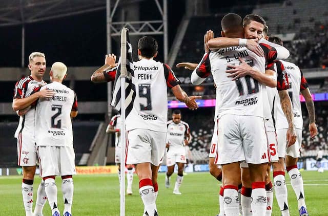 Flamengo bate Botafogo no Nilton Santos e amplia série positiva Flamengo bate Botafogo no Nilton Santos e amplia série positiva