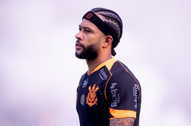 Depay lamenta empate e diz que Corinthians não jogou bem no segundo tempo Depay lamenta empate e diz que Corinthians não jogou bem no segundo tempo