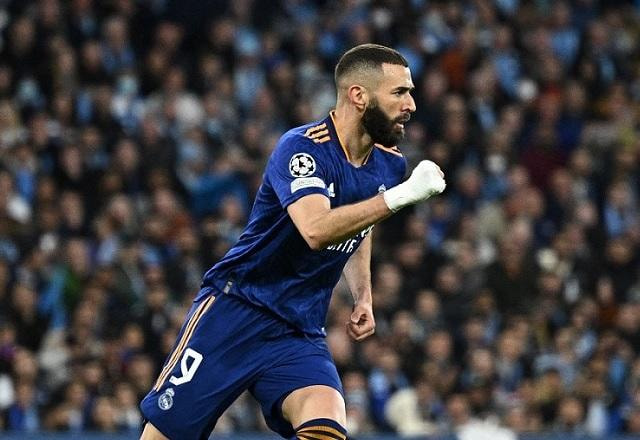 Imagem da noticia Benzema faz dois gols contra Manchester City e assume artilharia da Champions