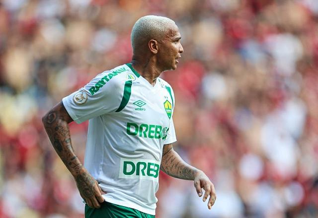 Imagem da noticia Botafogo demonstra interesse na contratação de Deyverson