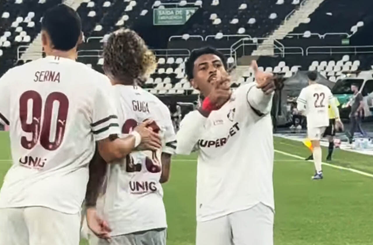 Imagem da noticia Debaixo de muita chuva, JK brilha e Fluminense vence o Botafogo