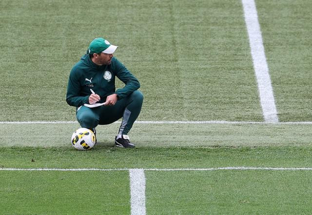 Imagem da noticia Botafogo x Palmeiras: onde assistir, escalações e desfalques