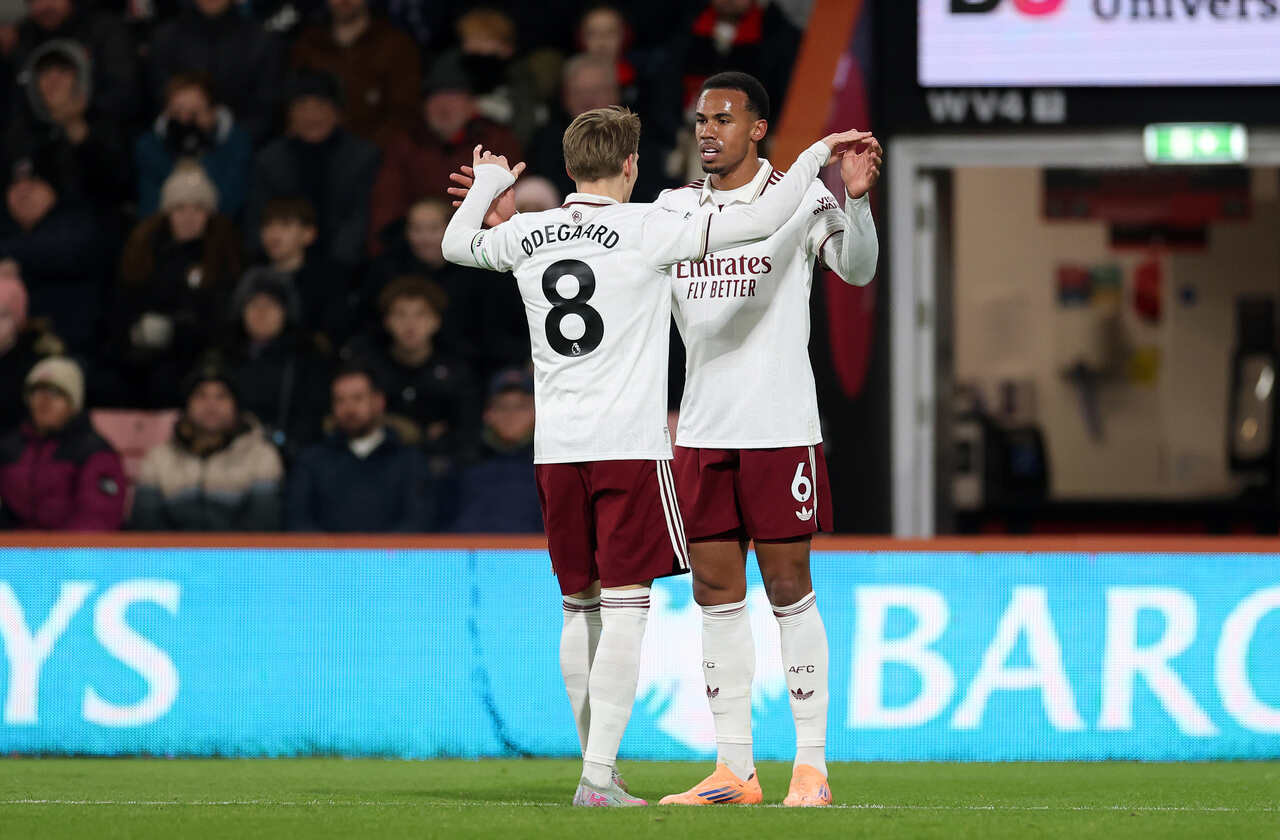 Imagem da noticia Arsenal vira sobre o Bournemouth e abre distância na liderança do Inglês