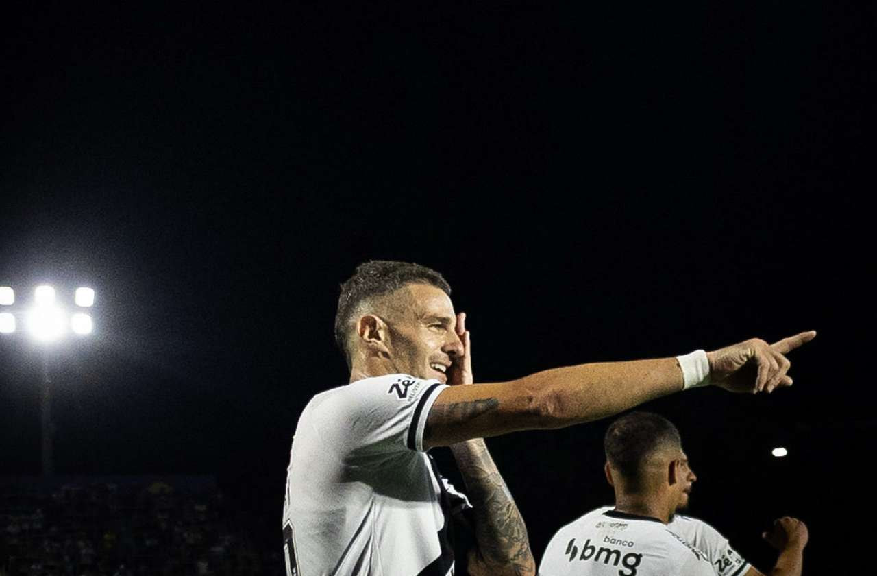 Imagem da noticia Vegetti celebra gols pelo Vasco com "maturidade"