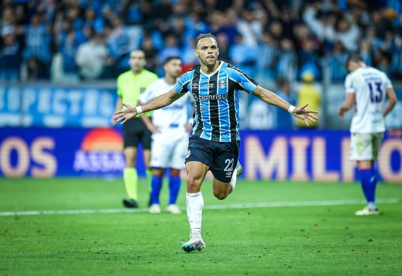 Imagem da noticia Braitwhaite detona o uso de gramado sintético no futebol brasileiro