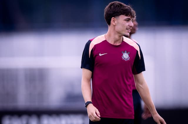 Corinthians faz último treino e terá força máxima na Supercopa Corinthians faz último treino e terá força máxima na Supercopa