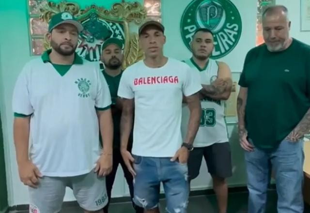 Imagem da noticia Breno Lopes pede desculpas pessoalmente à organizada do Palmeiras