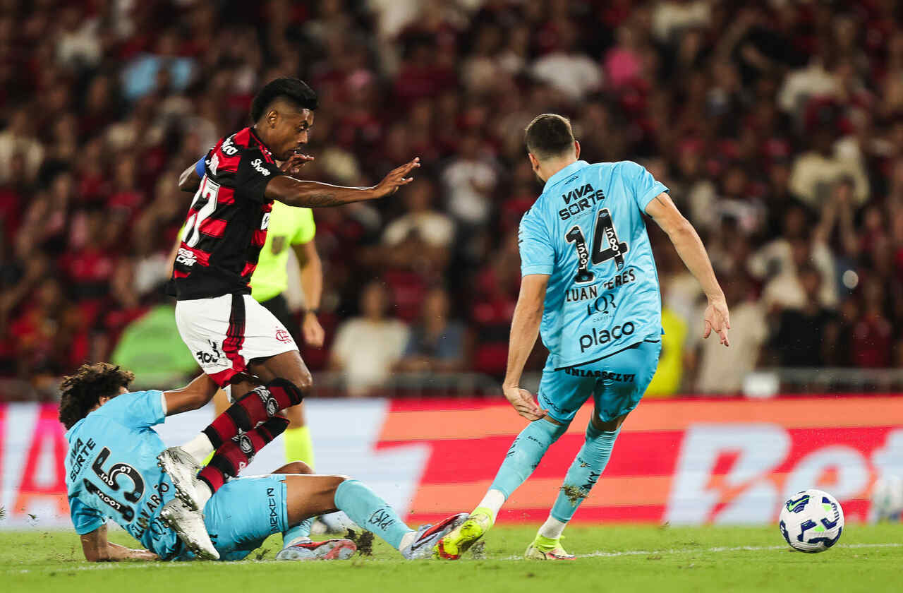 Imagem da noticia Julgamento de Bruno Henrique, do Flamengo, é adiado