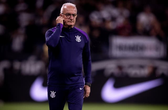 Dorival reforça fama de copeiro e pode igualar Felipão na Copa do Brasil Dorival reforça fama de copeiro e pode igualar Felipão na Copa do Brasil